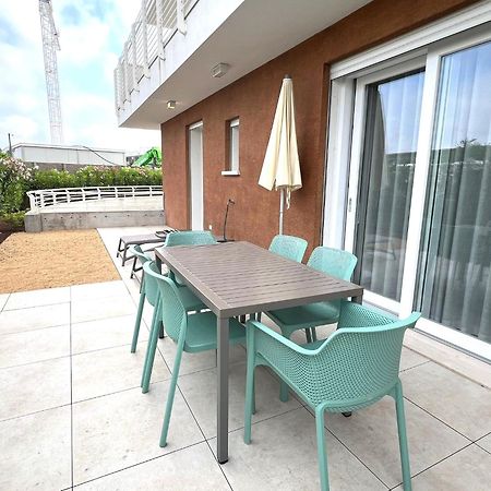 Sun Beach Residence Con Piscina - Piazza Brescia - Adria Holiday Jesolo - Family Apartments 外观 照片