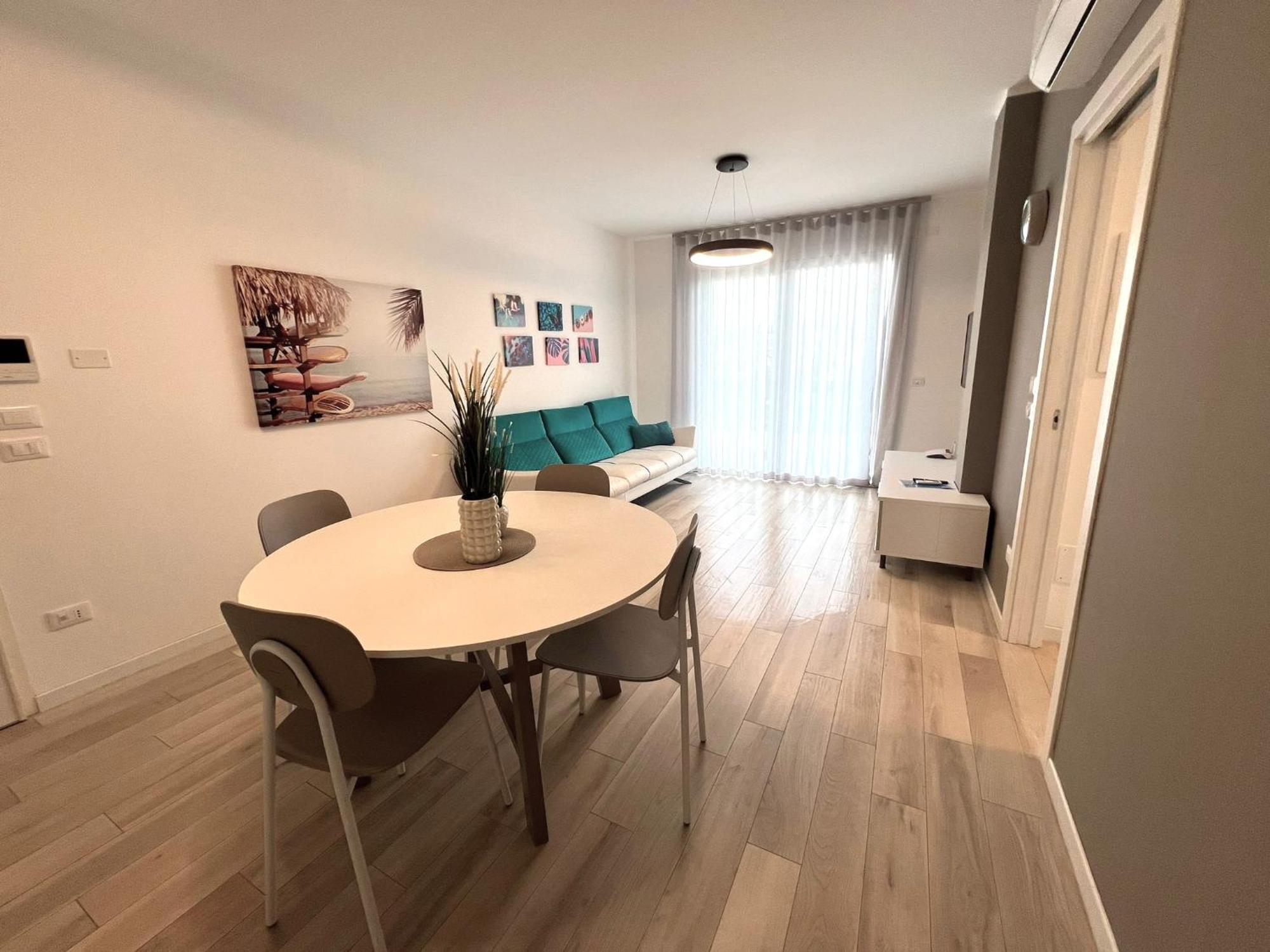 Sun Beach Residence Con Piscina - Piazza Brescia - Adria Holiday Jesolo - Family Apartments 外观 照片
