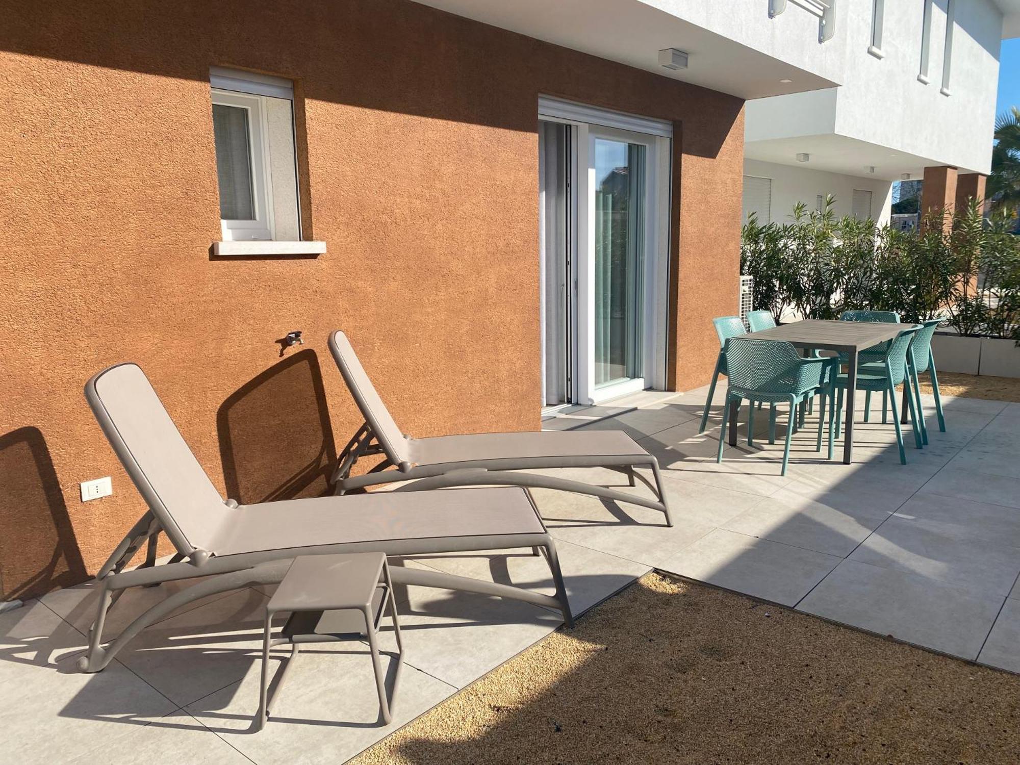 Sun Beach Residence Con Piscina - Piazza Brescia - Adria Holiday Jesolo - Family Apartments 客房 照片